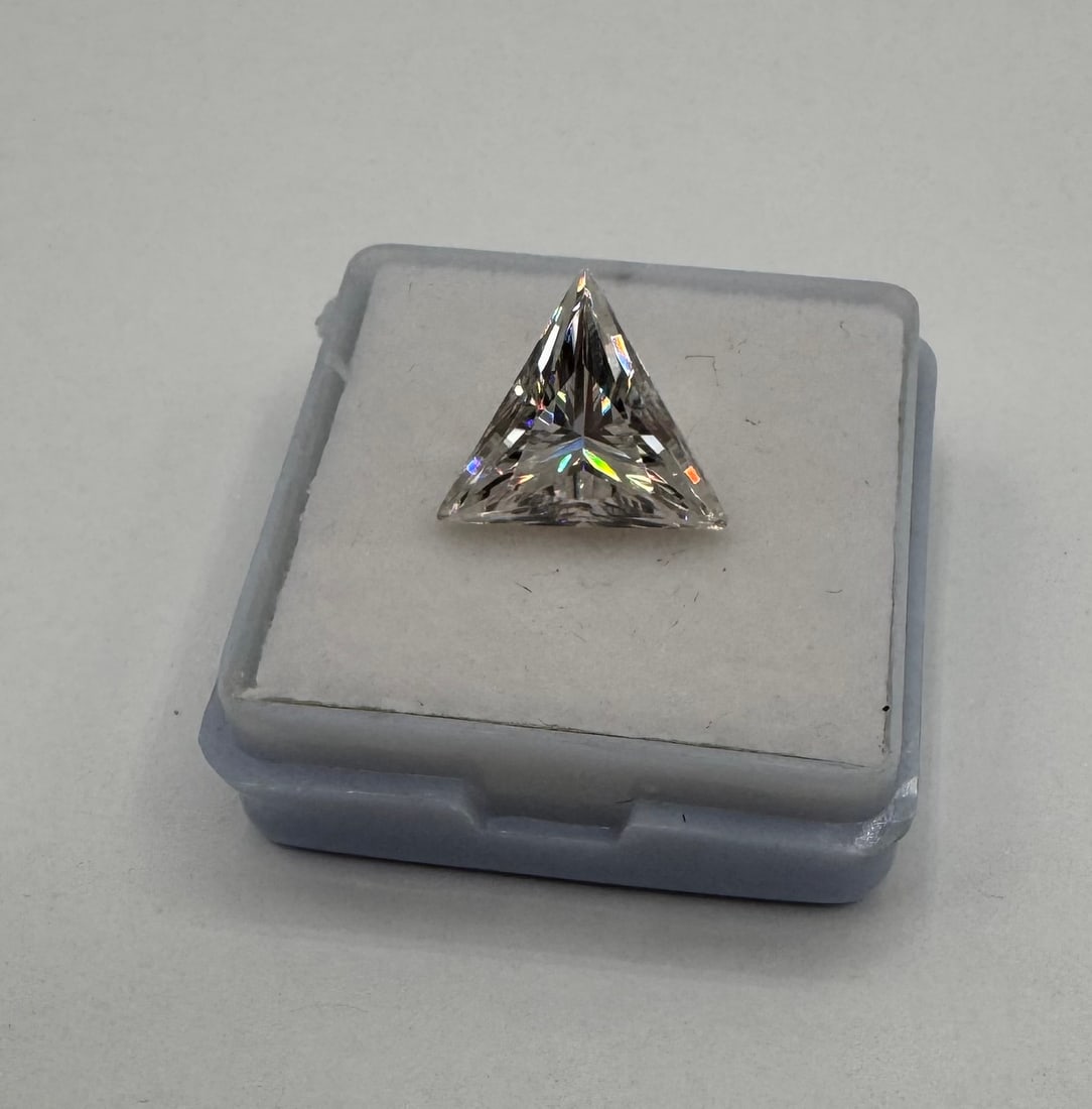 5.00 CT Lab-Created Triangle Cut Moissanite - GRA Certified - D/VVS1 - 2