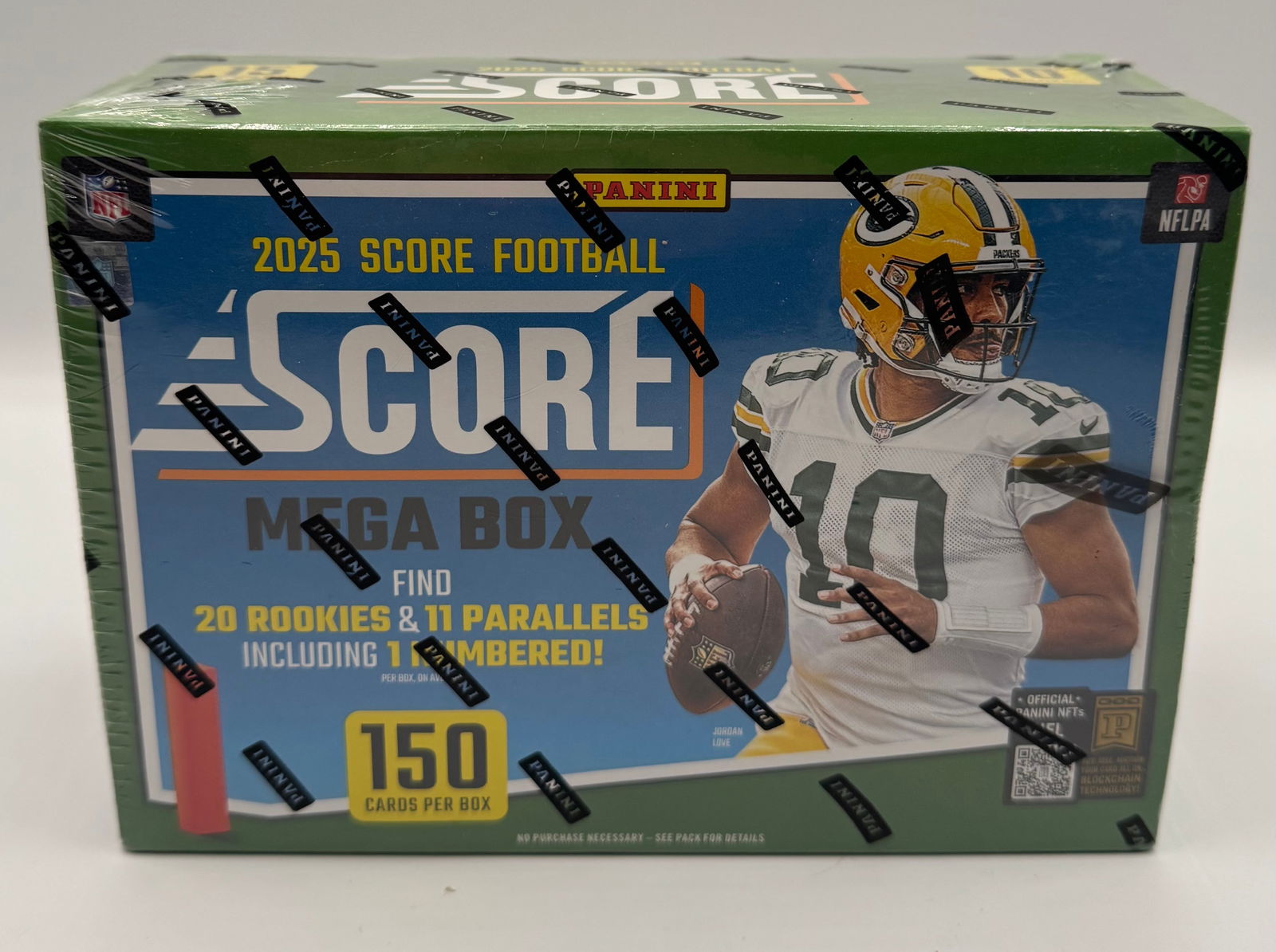 2025 Panini Score NFL Football Mega Box - 150 Cards: Factory sealed 2025 Panini Score Football Mega Box. Features a massive 150 cards per box. Look for 20 Rookies and 11 Parallels, including one numbered card per box on average. Features Jordan Love of
