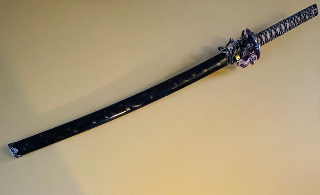 Dragon Fantasy Katana – Ornate Bat-Wing Tsuba & Dragon Scabbard Mount - 2