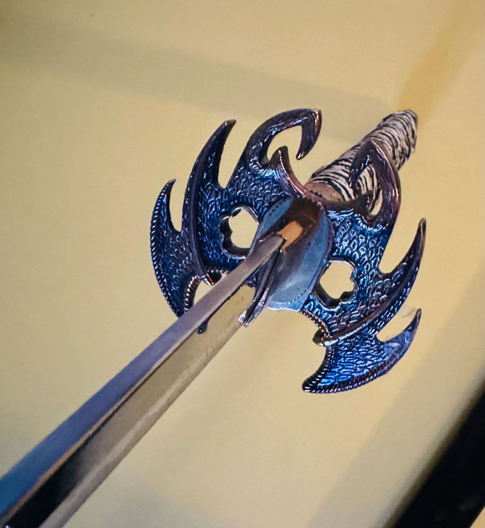 Dragon Fantasy Katana – Ornate Bat-Wing Tsuba & Dragon Scabbard Mount - 3