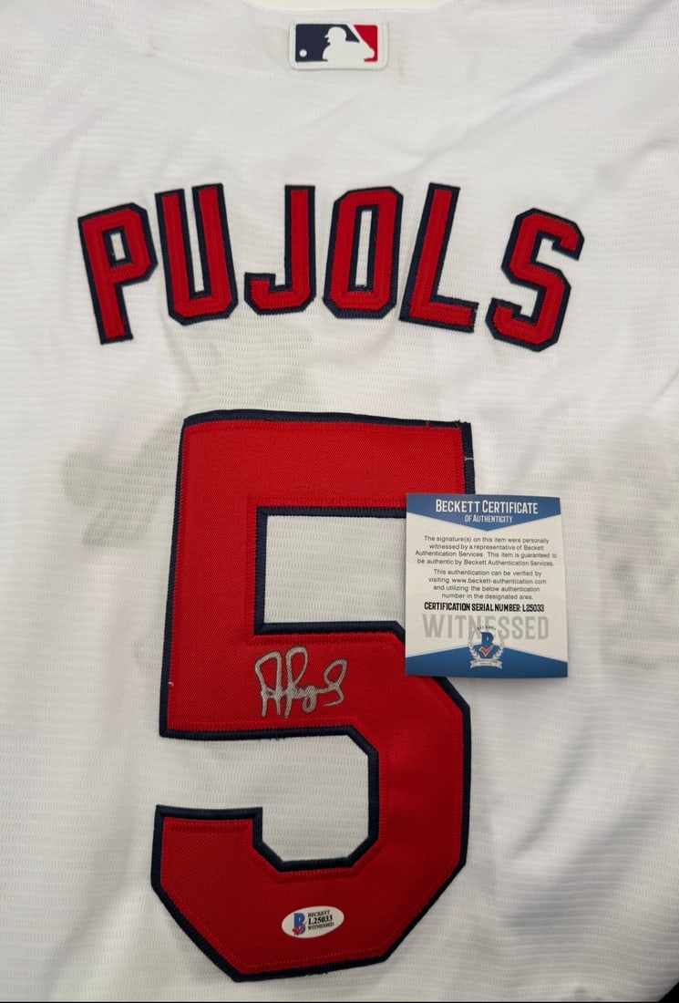 Albert Pujols Autographed St. Louis Cardinals Style Jersey – Beckett Witnessed (COA): A premier piece of memorabilia featuring the signature of one of the greatest hitters in MLB history, Albert Pujols. This jersey commemorates his storied career with the St. Louis Cardinals. •