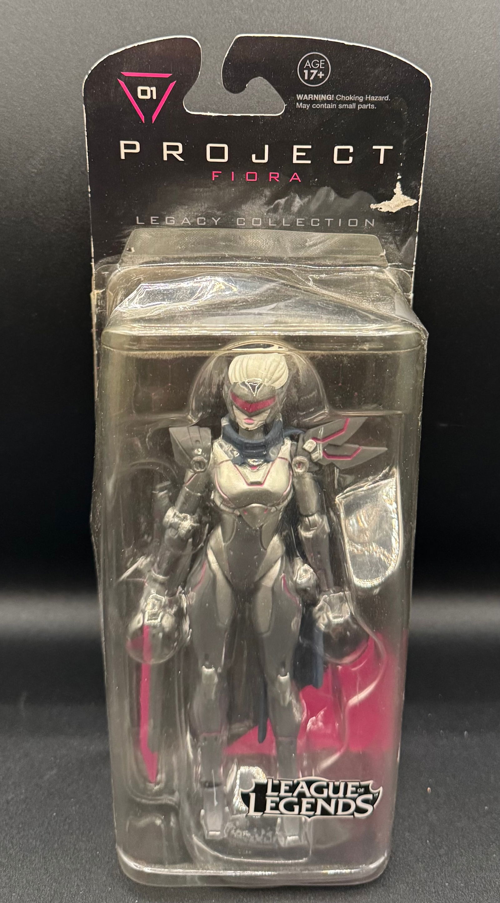 League of Legends Project: Fiora Legacy Collection Action Figure #01: Up for auction is a highly detailed League of Legends Project: Fiora action figure from the Legacy Collection. This figure represents the Grand Duelist in her iconic cybernetic "Project" skin,