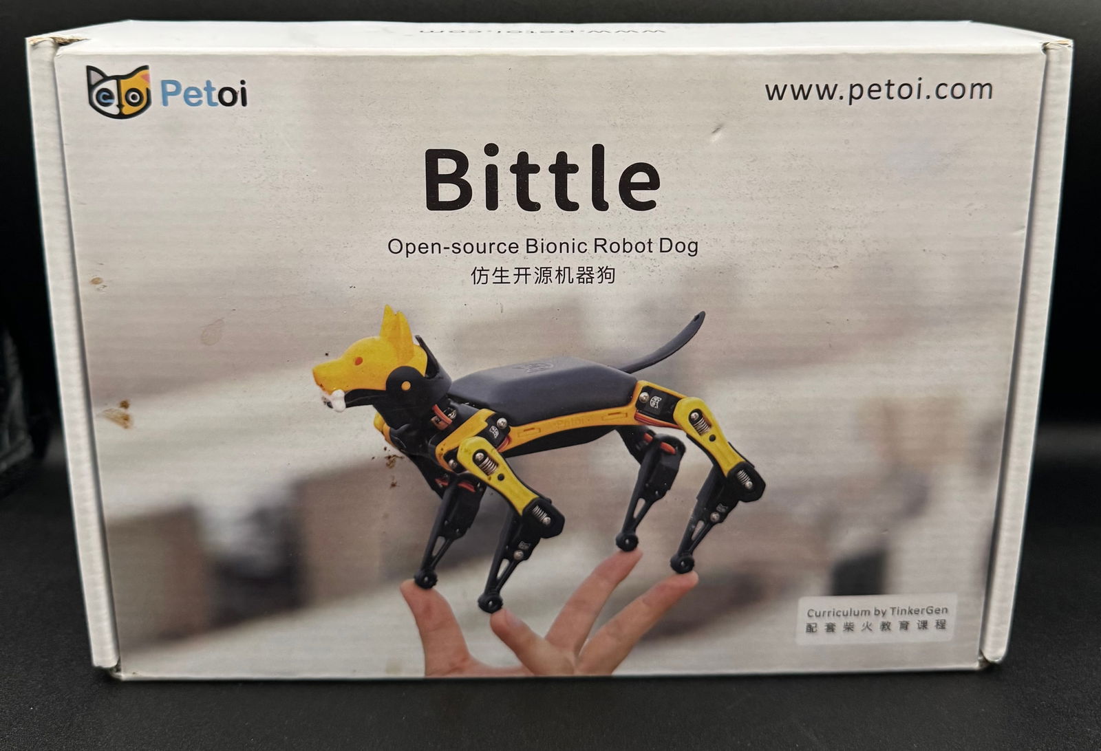 Petoi Bittle Open-Source Bionic Robot Dog Kit – STEM / Coding DIY Kit with Tools: Up for auction is a Petoi Bittle, the palm-sized, open-source bionic robot dog designed for STEM education, coding, and AI robotics enthusiasts. This kit allows users to build, wire, and code their