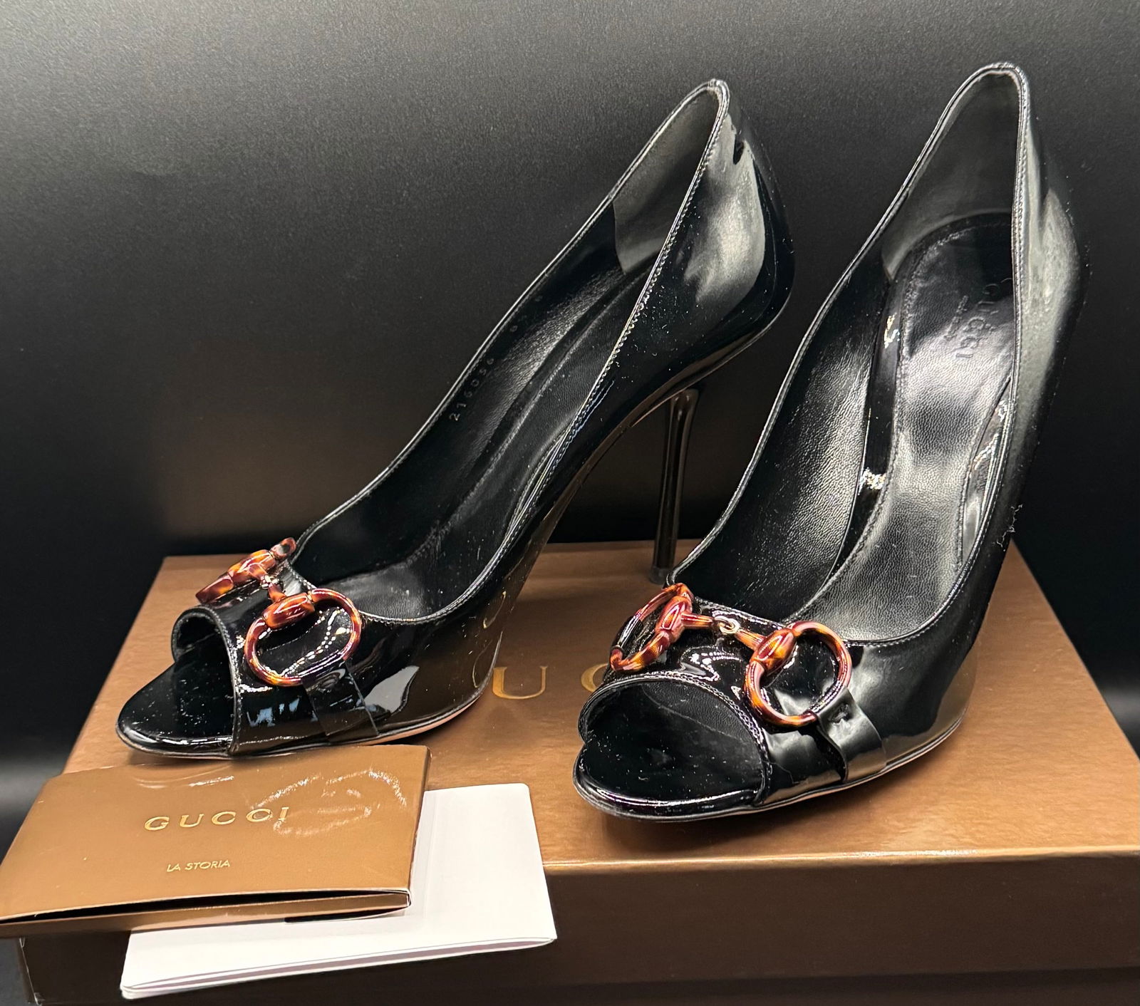 GUCCI Black Patent Leather Horsebit Peep-Toe Pumps Vitello Vernice (W/ Box) - 3