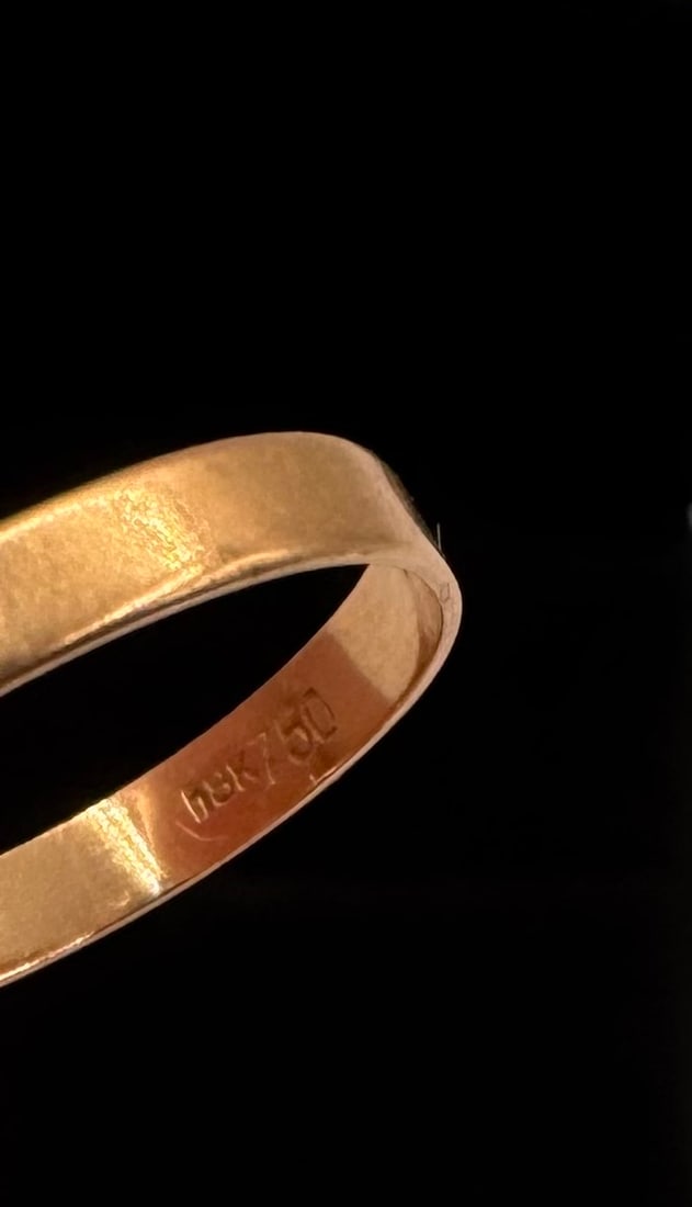 Pair of 18K Yellow Gold Matching Wedding Bands - Marked 750 - 4
