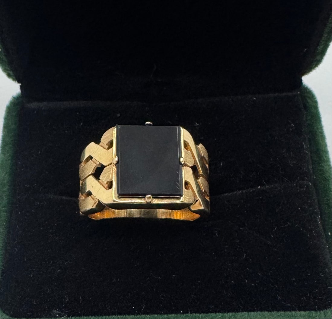 18K Yellow Gold & Black Onyx Men's Statement Ring - Van Cleef Style: Up for auction is a striking 18K yellow gold statement ring featuring a bold, rectangular black onyx inlay. The design draws inspiration from high-end "Van Cleef" aesthetics, showcasing a modern yet