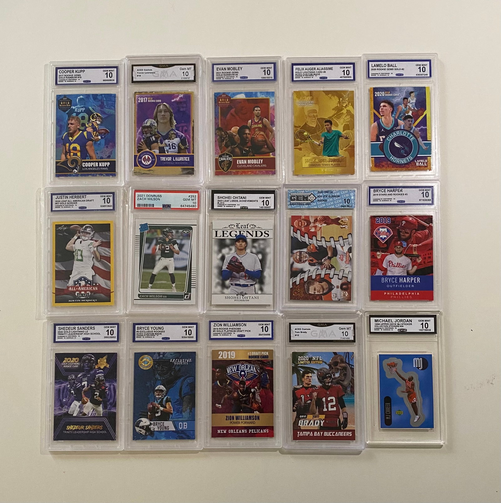 Lot of (15) Graded Sports Cards - Jordan, Ohtani, Brady, Kupp - Mostly Gem Mint 10: Fantastic assortment of fifteen (15) graded modern sports cards spanning basketball, football, baseball, and tennis. This lot features major star power, rookies, and highly collectible inserts, with n