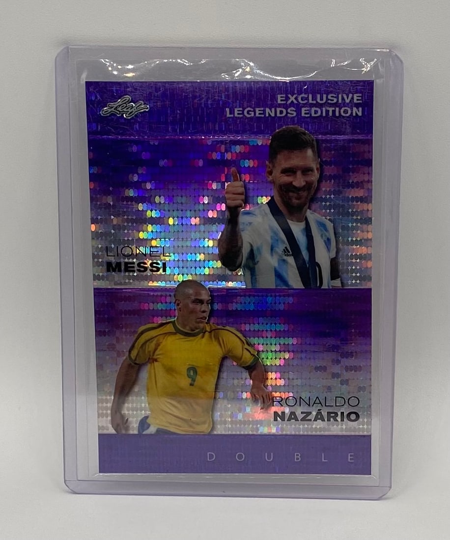 Lionel Messi / Ronaldo Nazário Purple Pulsar /15: A spectacular cross-generation duel card celebrating two of the greatest to ever play the game. This 2024 Leaf Exclusive Legends Edition "Double" features Lionel Messi paired alongside the legendary