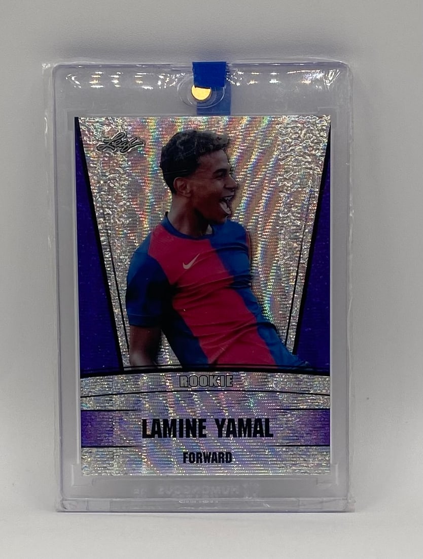 Yamal Rookie Purple Pulsar Refractor /15: An outstanding short-print rookie card featuring Barcelona and Spain’s teenage sensation, Lamine Yamal. As one of the most heavily collected young players in the world, this is a premium