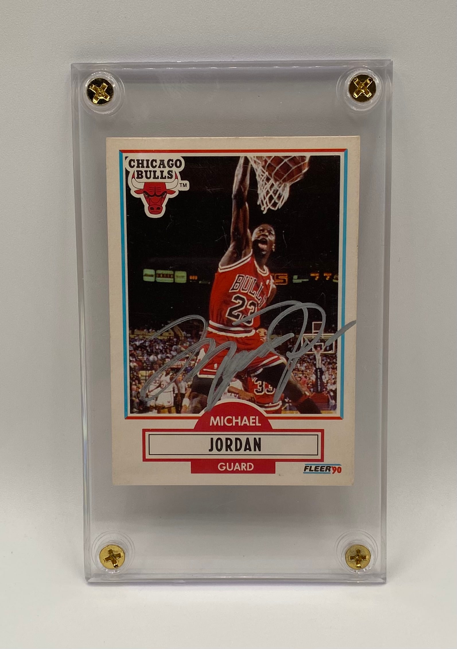 1990 Fleer Michael Jordan #26 Signed Basketball Card COA (1 of 2)
