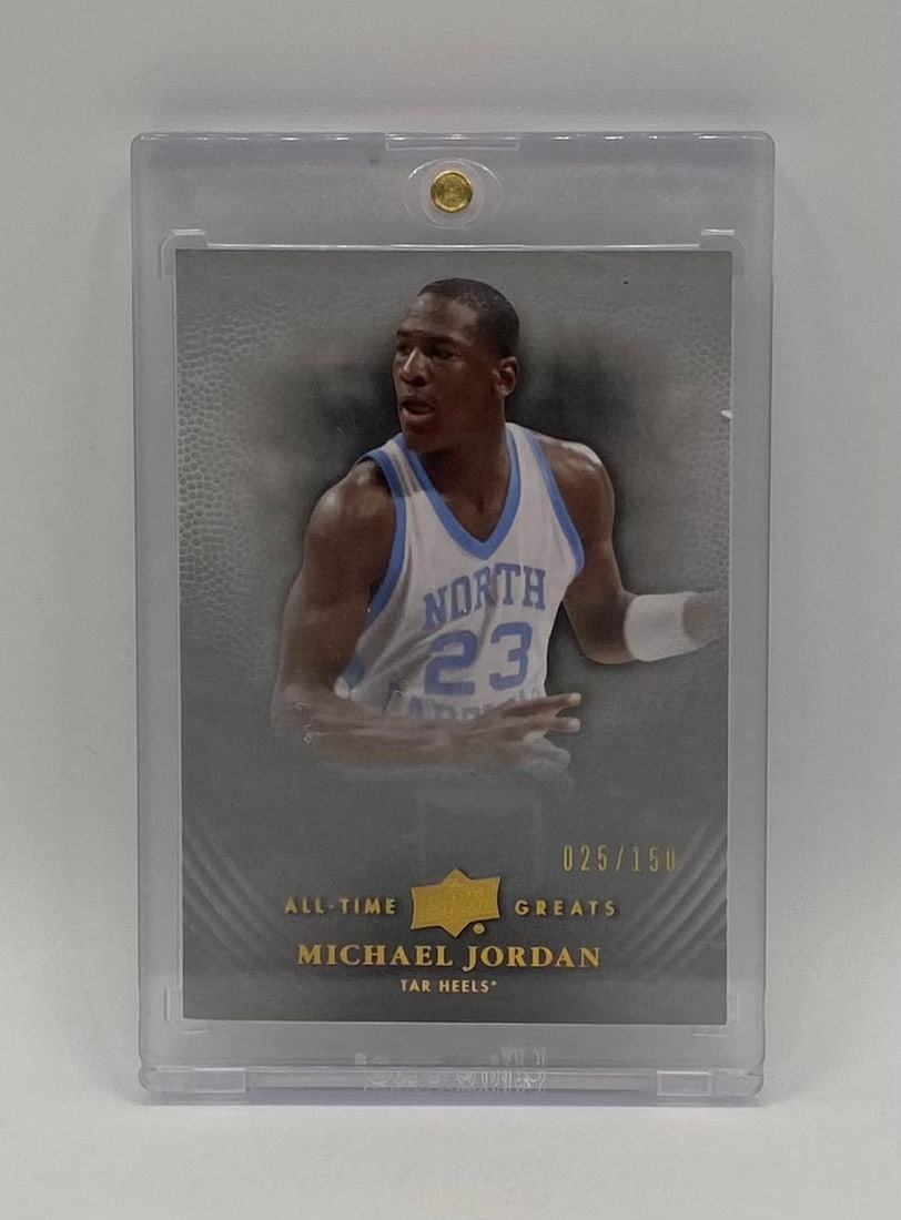 Michael Jordan Upper Deck All-Time Greats Tar Heels /150: Manufacturer/Brand: Upper Deck Player: Michael Jordan Team: University of North Carolina Tar Heels Era/Set: All-Time Greats Series Serial Number: 025/150 Condition: Kept in a protective One-Touch