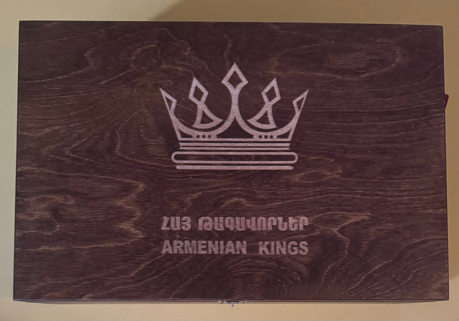 Deluxe Wooden Cased "Armenian Kings" Crystal Whiskey Glass Set - 6 Pieces - 2