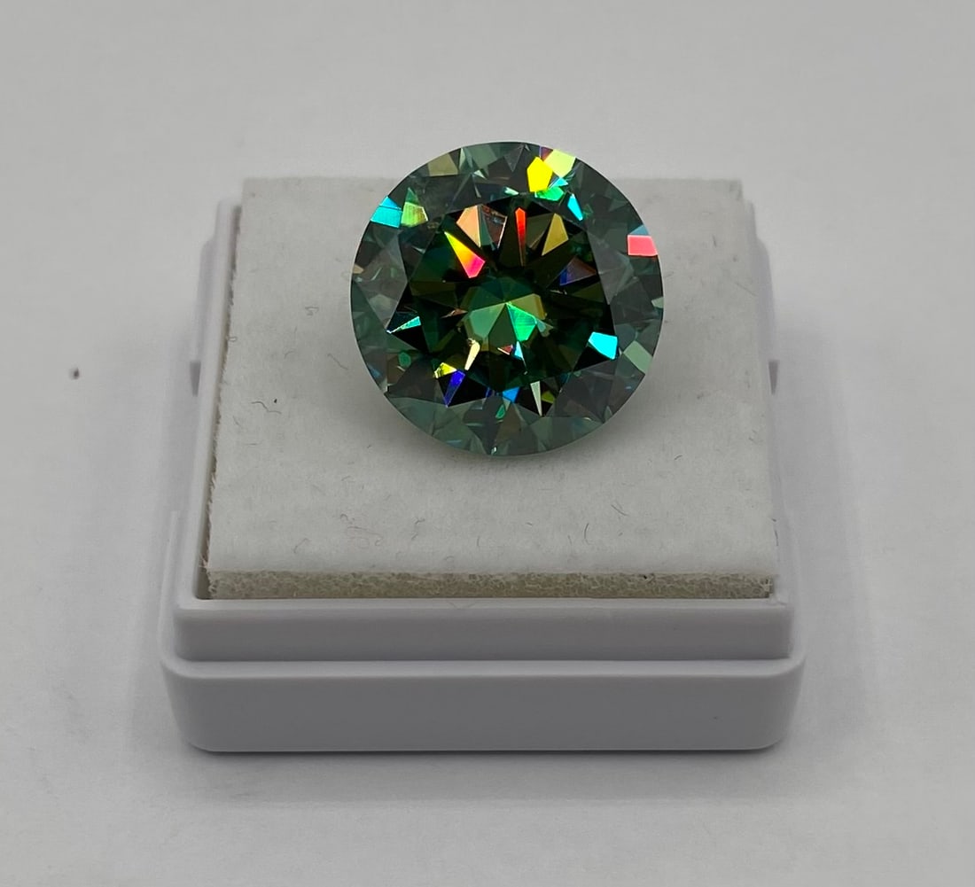 10.00 Ctw Round Brilliant Blue Green Moissanite - GRA Certified (1 of 1)