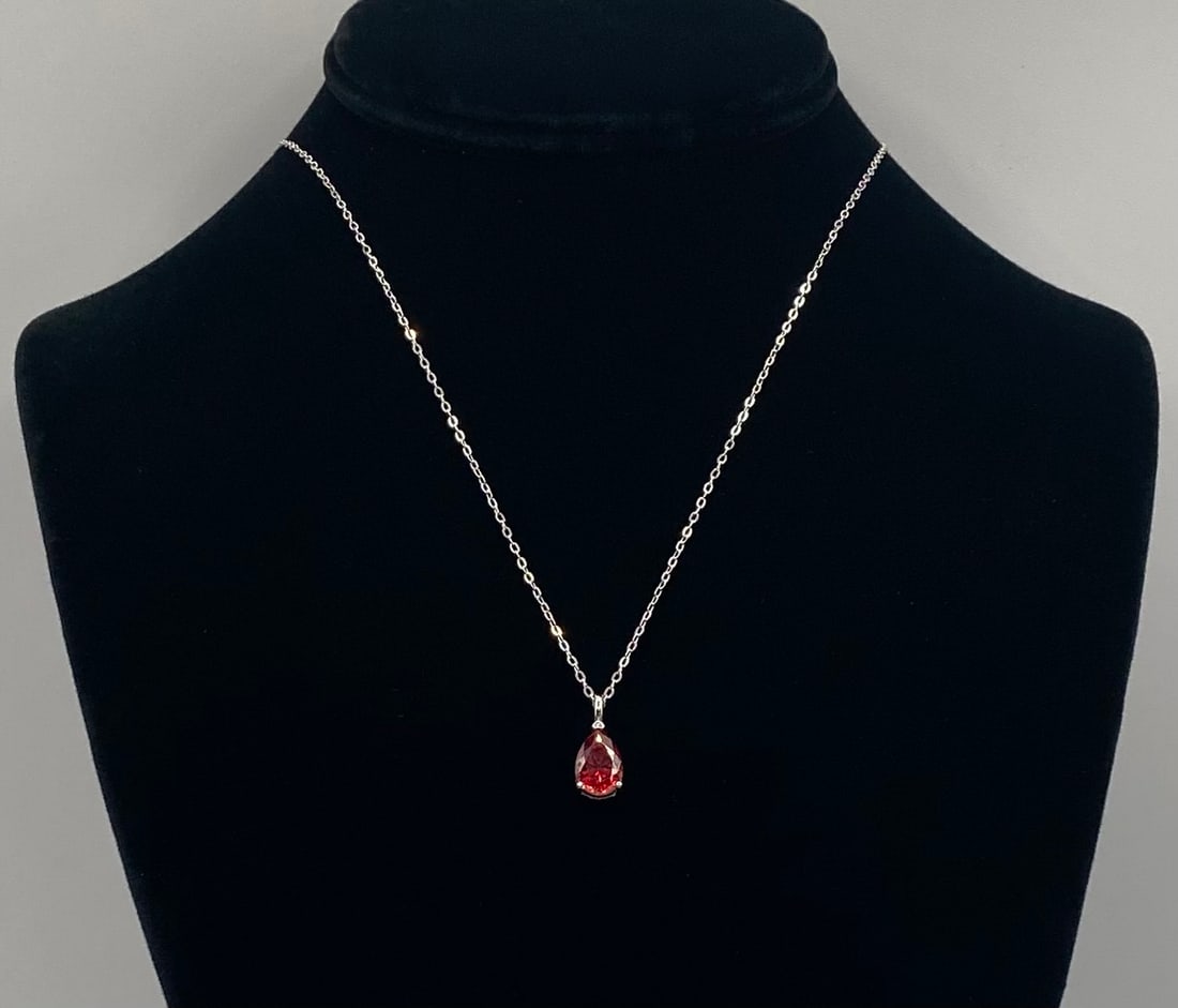 Pear Red Moissanite VVS Necklace - 2