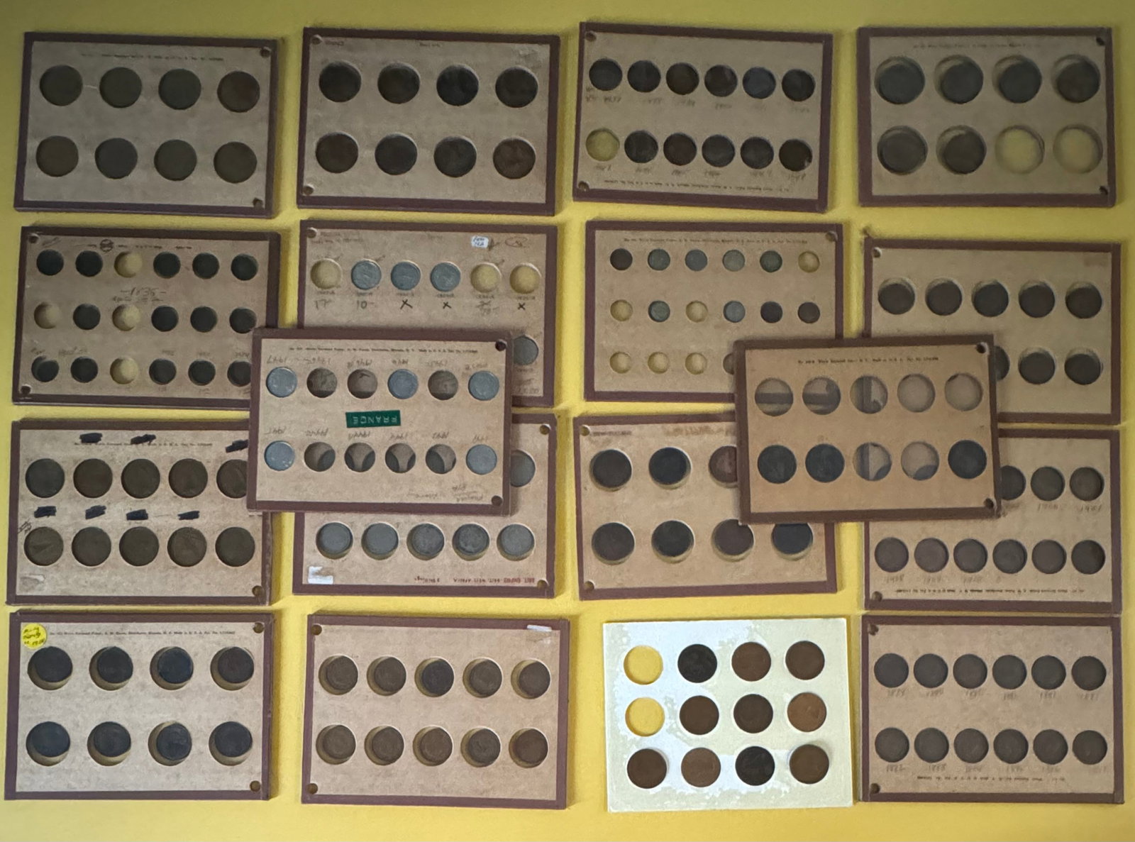 Great Britain, France, Ireland, US Commemoratives & More 18 Albums - 2