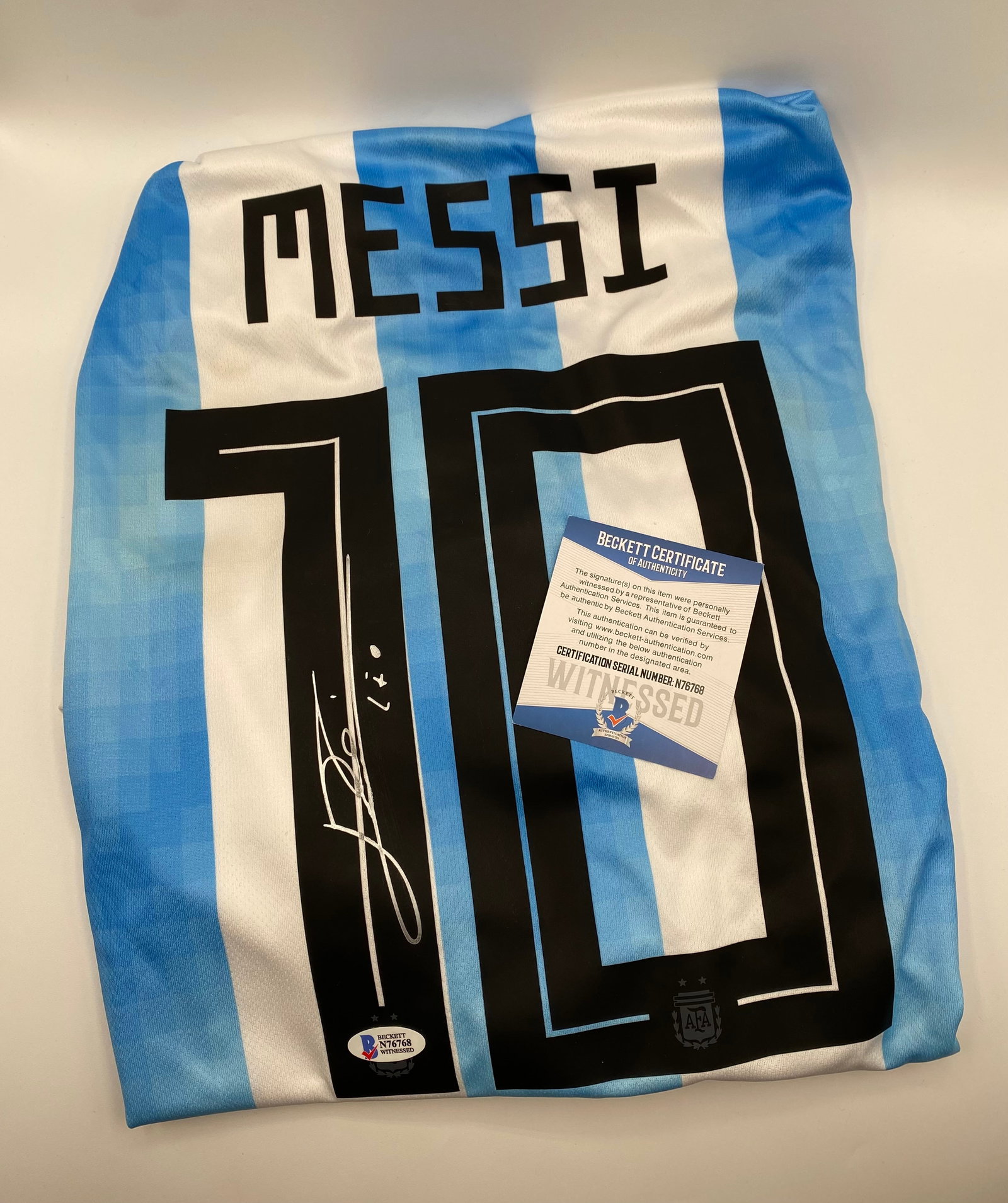 Lionel Messi Signed Argentina National Team Jersey (Beckett COA) - 2