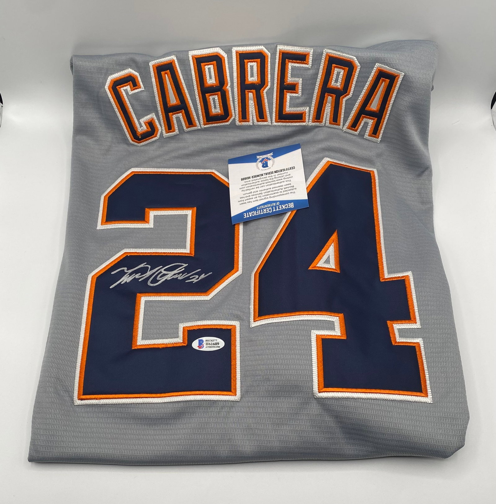 Miguel Cabrera Signed Jersey (Beckett COA): Miguel Cabrera Signed Detroit Tigers Jersey (Beckett COA)
