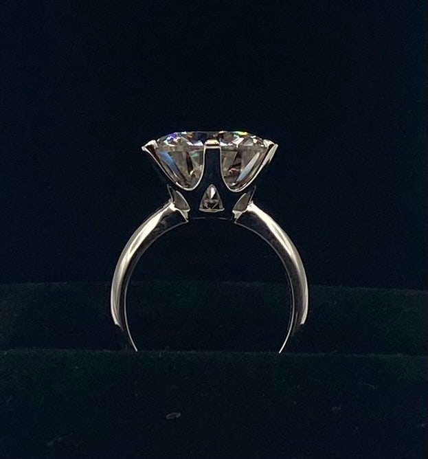 10 Carats VVS Moissanite Ring - 2