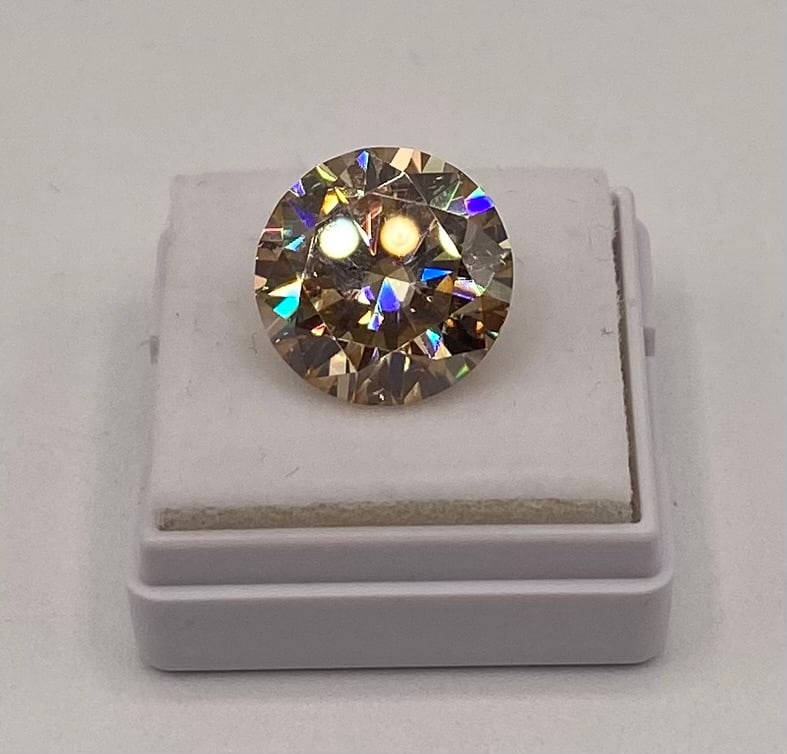 10 CT Round Brilliant Cut Champagne Moissanite Gemstone w/ Certificate (1 of 1)