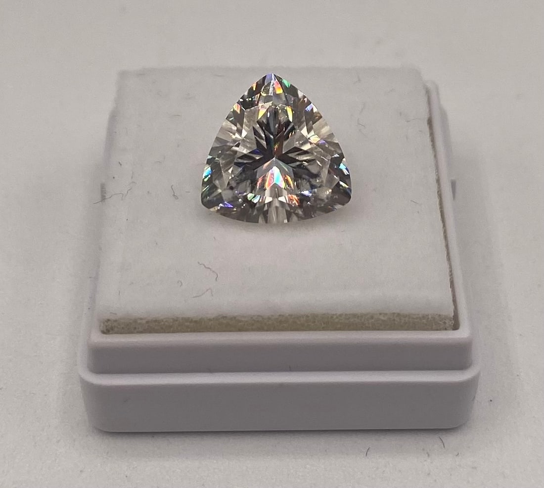 5.00 CT Trillion Cut VVS1 Moissanite Loose Stone w/ Certificate - Passes Diamond Tester: 5.00 CT Trillion Cut VVS1 Moissanite Loose Stone w/ Certificate - Passes Diamond Tester