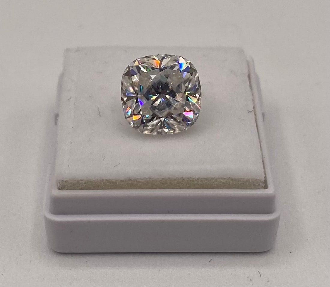 5.00 CT Cushion Cut VVS1 Moissanite Loose Stone w/ Certificate - Passes Diamond Tester: 5.00 CT Cushion Cut VVS1 Moissanite Loose Stone w/ Certificate - Passes Diamond Tester