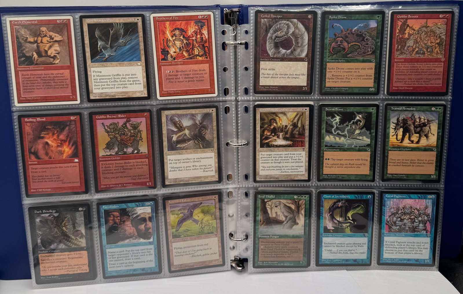 1995 & 1996 Magic The Gathering Trading Cards Binder - 5