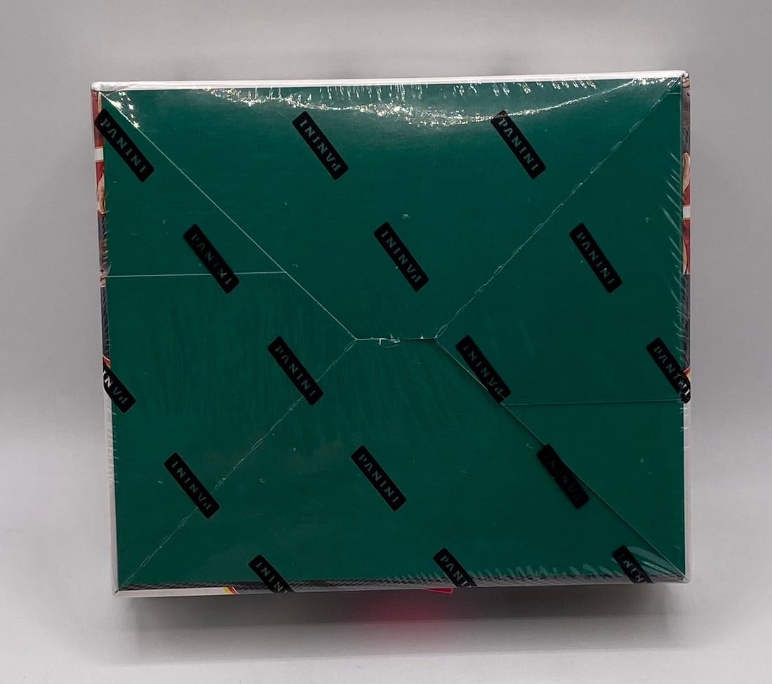 Sealed 2025 Prizm Football Retail Box Mahomes Cover - 2