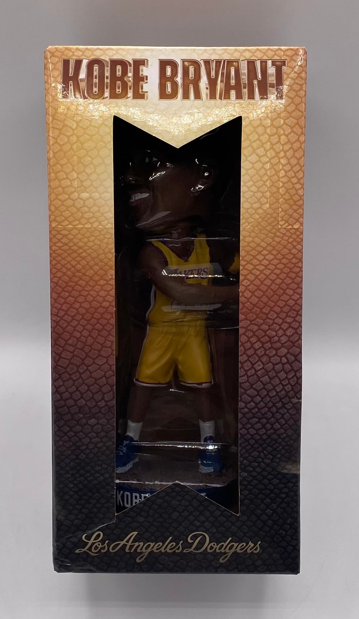 Kobe Bryant Los Angeles Lakers / Dodgers Giveaway Bobblehead Figure (In Box): Kobe Bryant Los Angeles Lakers / Dodgers Giveaway Bobblehead Figure (In Box)