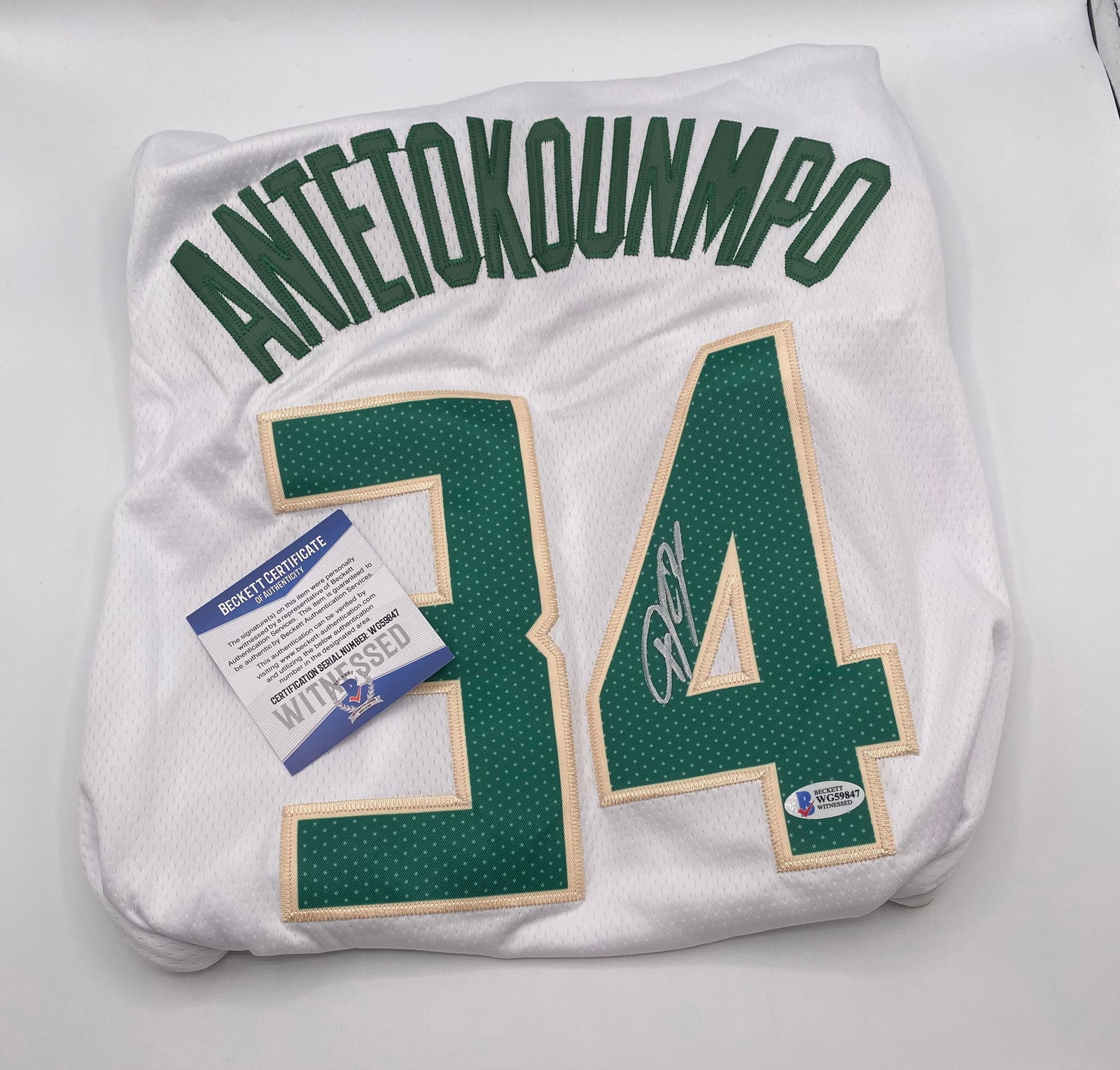 Giannis Antetokounmpo Autographed Jersey Beckett Witnessed COA - 2