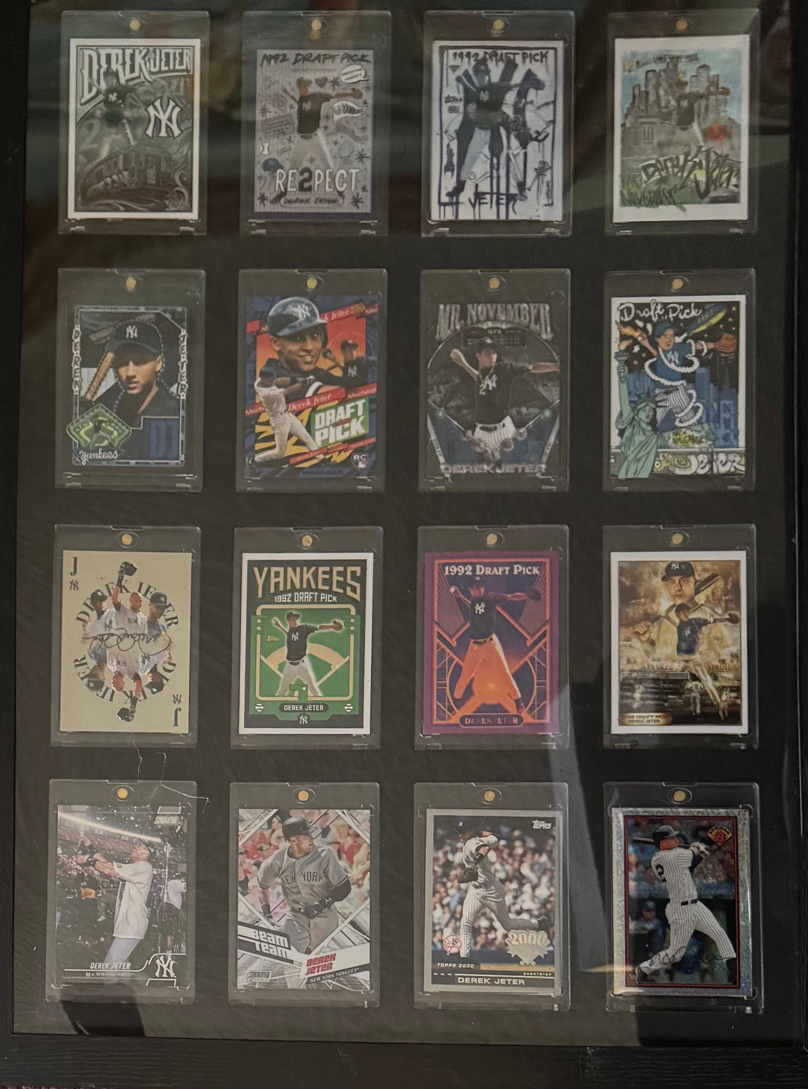 Derek Jeter Trading Cards Collection Framed: Derek Jeter Framed Collection – Topps Project 2020, Stadium Club & Inserts in Magnetic One-Touches