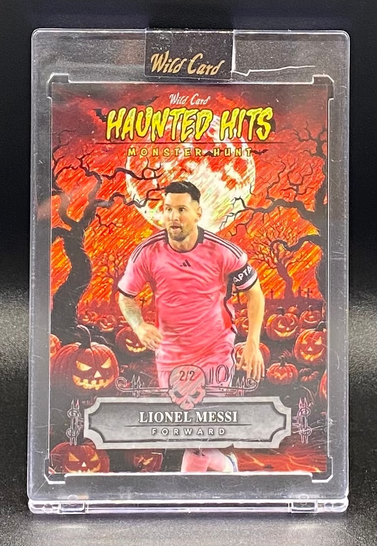 Lionel Messi Card /2: 2025 Wild Card "Haunted Hits" Lionel Messi Monster Hunt Refractor #2/2 – Inter Miami