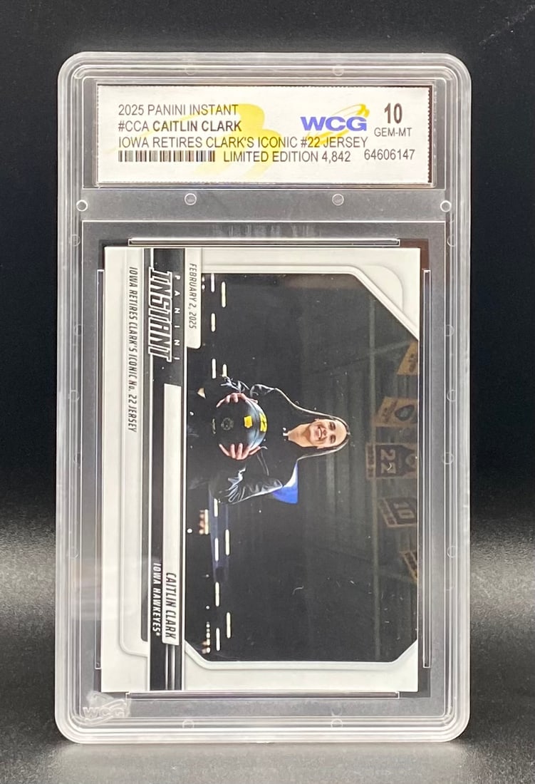 Caitlin Clark Iowa Retires Jersey WCG 10 Gem Mint: 2025 Panini Instant #CCA Caitlin Clark Iowa Retires #22 Jersey WCG 10 Gem Mint