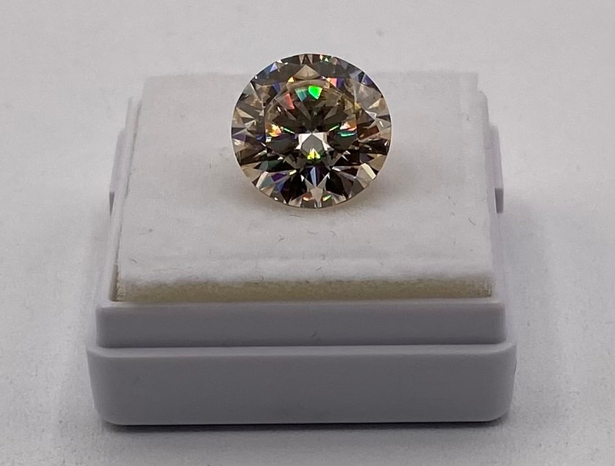 Champagne 10 Carats VVS Stone: Champagne 10.00 CT VVS1 Loose Moissanite Gemstone - Certified Excellent Cut