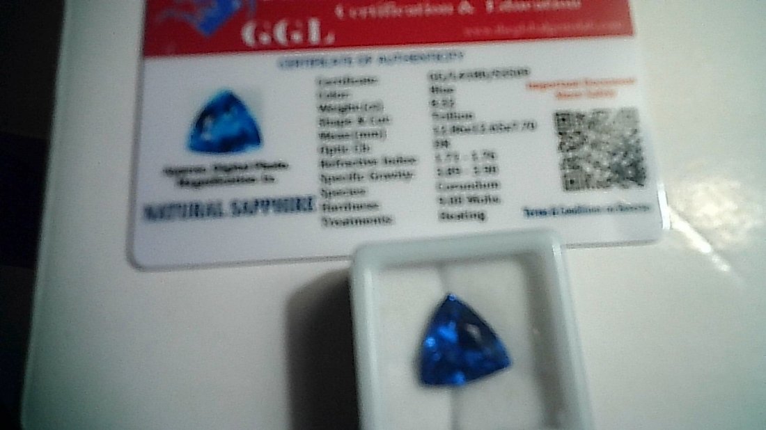 CERTIFIED GEMSTONE (1 of 2)