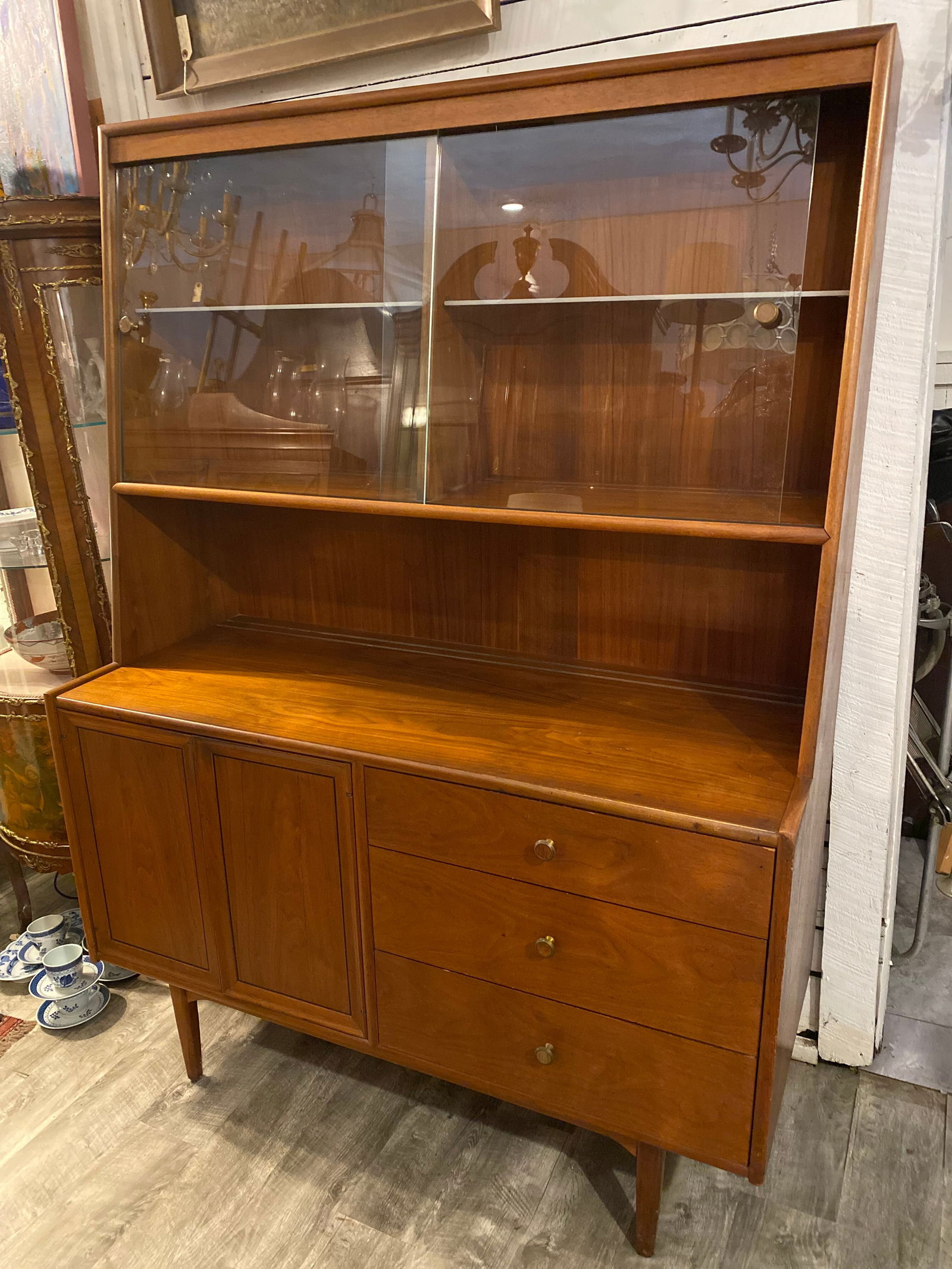 Kipp Stewart by Drexel MCM Hutch (1 of 6)