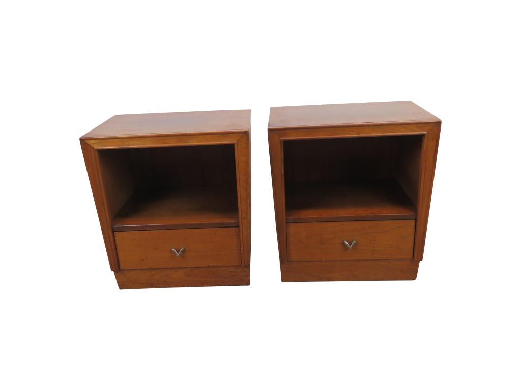 Pair Nightstands Unagusta: pair 1 drawer nightstands. 22"w, 16"d, 24.25"h