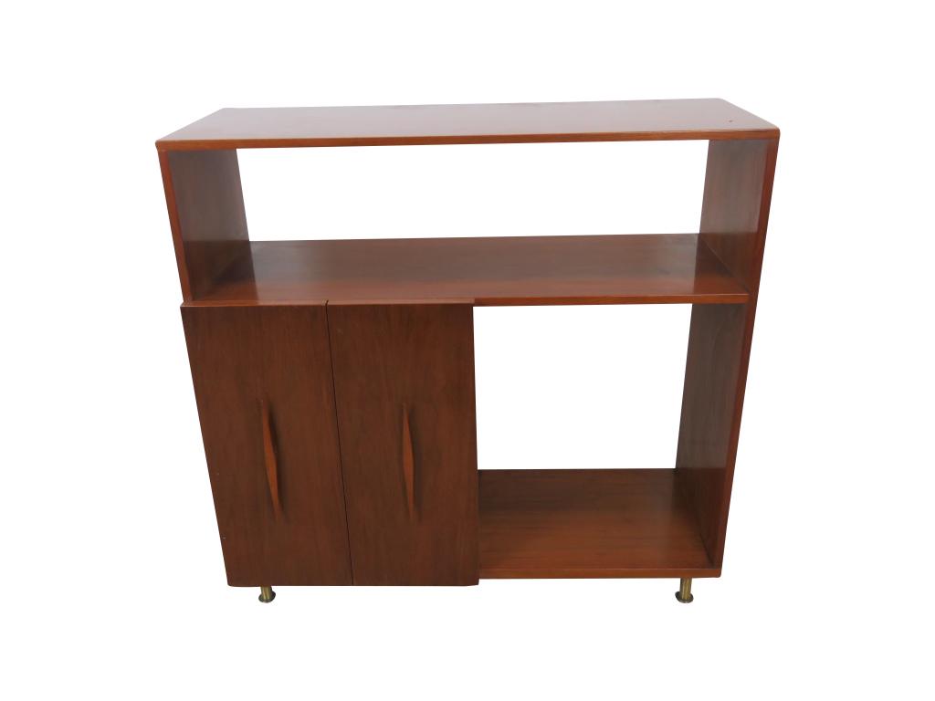 MCM Server Cabinet Bifold Door (1 of 7)