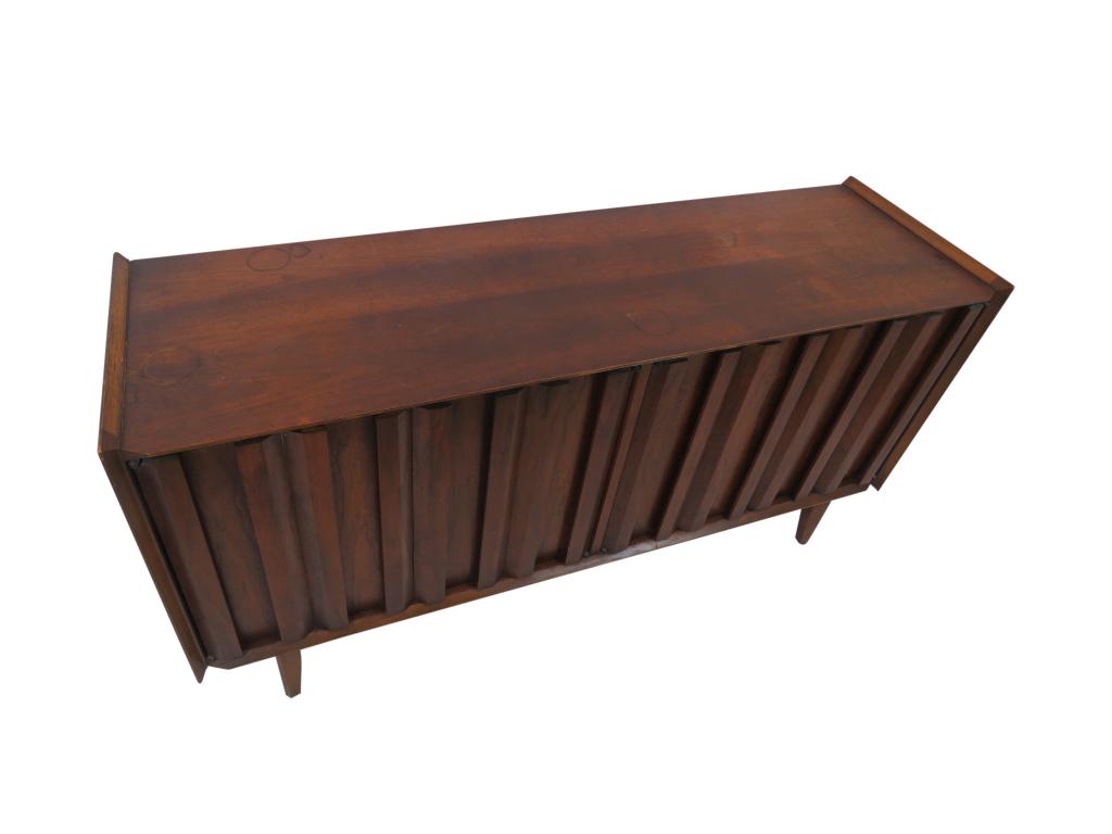 Lane Sculpted Credenza (1 of 7)
