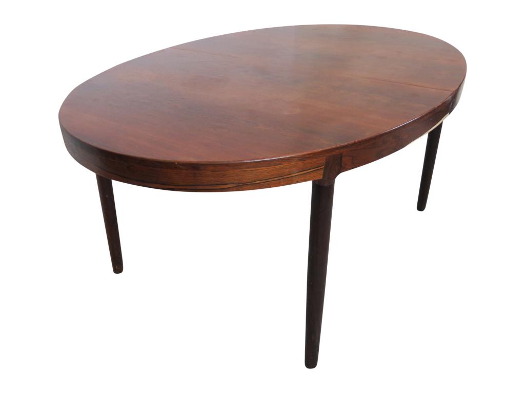 Kofod-Larsen Rosewood Dining Table (1 of 13)
