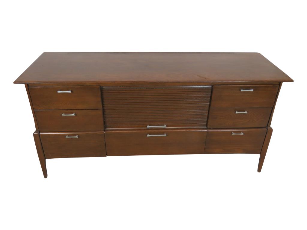 Heywood Wakefield Credenza: Heywood Wakefield tambour door 9 drawer dresser.65"w, 20.25"d, 31"h