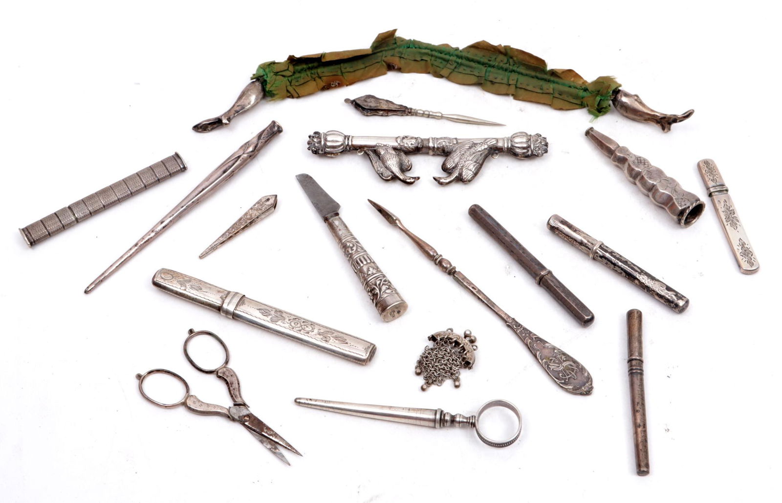 Various silver needle cases, quarters, etc.: Various silver needle cases, quarters, etc.