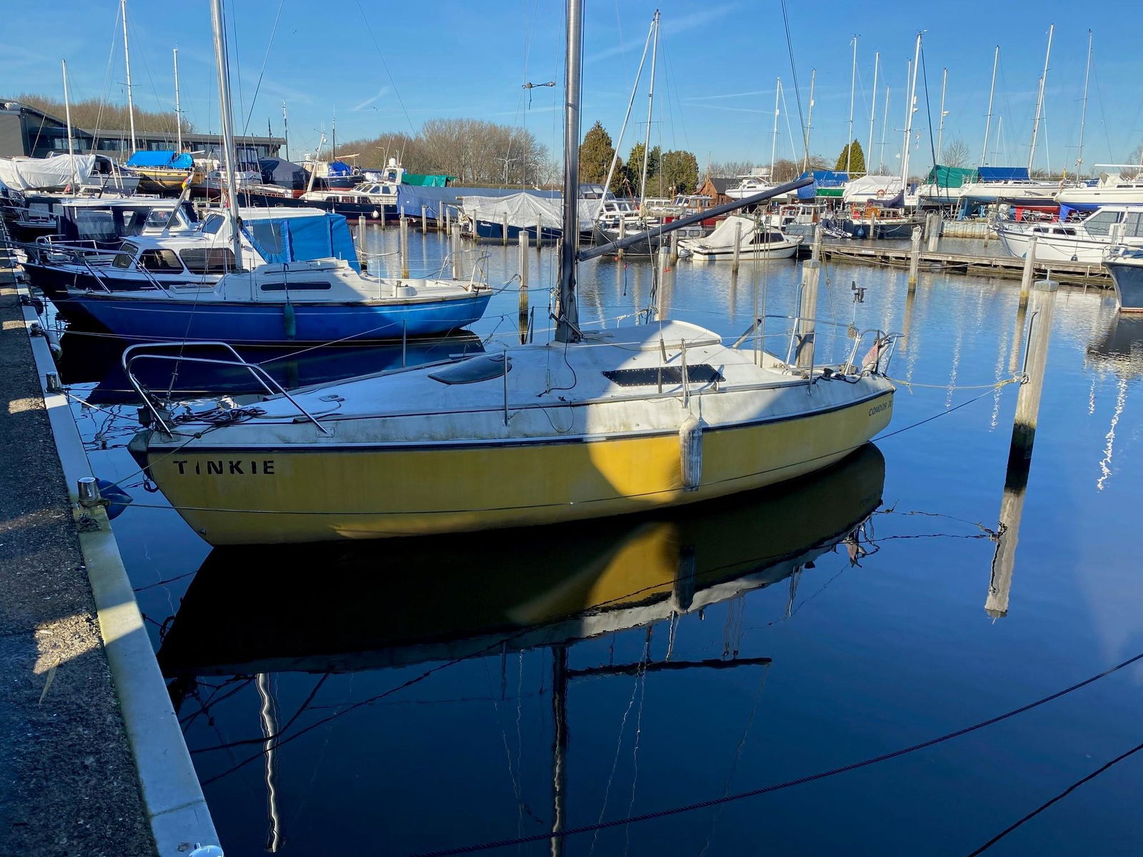 Cabin sailing boat, type: Klepper, approx. 7 x 2.50 meters, ...: Cabin sailing boat, type: Klepper, approx. 7 x 2.50 meters, boat name: Tinkie, and a Honda 10HP outboard motor, sails, cushions, etc. (Please note: the boat can be viewed in the water at Jachthaven Ee