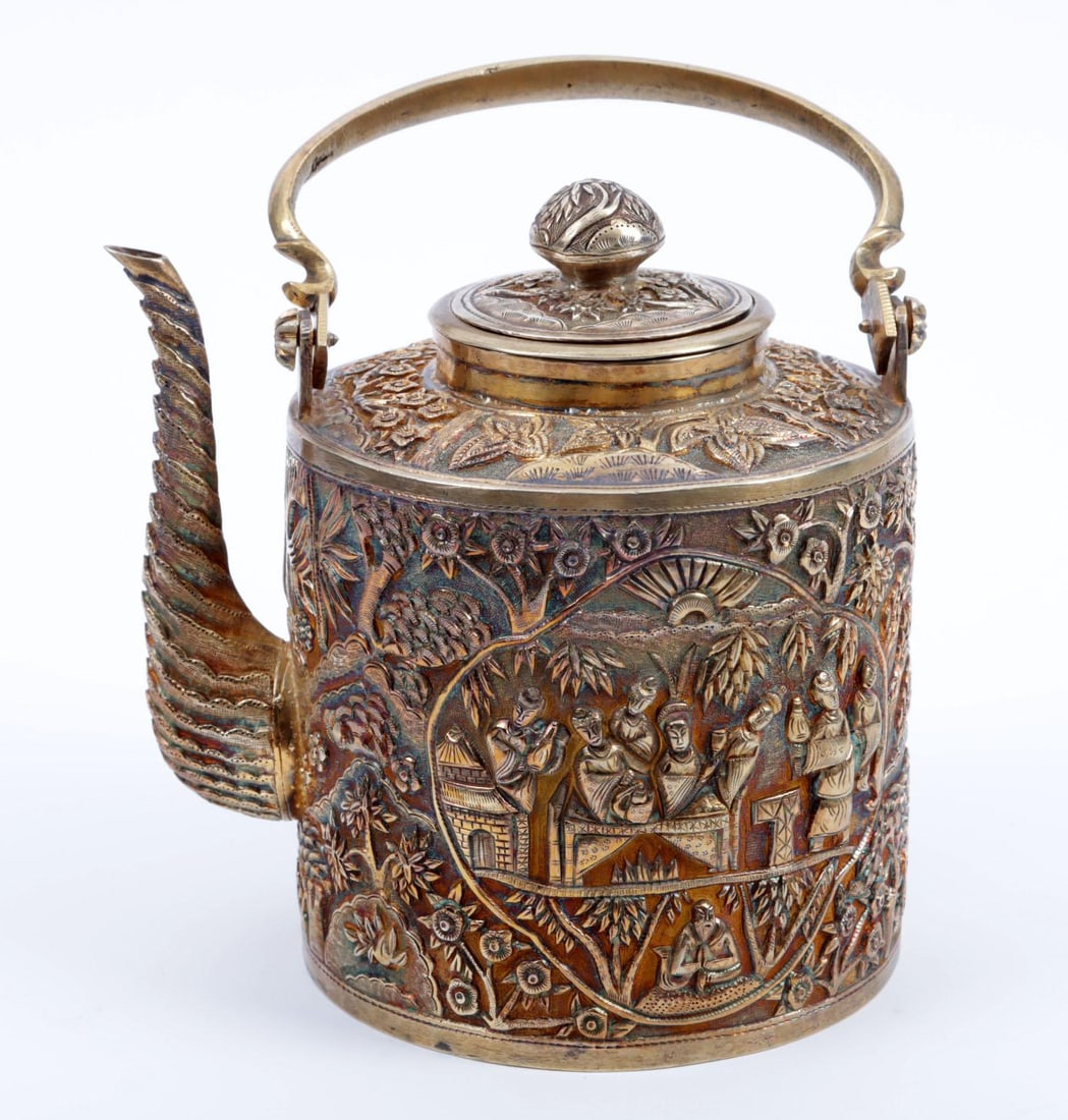 Richly decorated gilded 830/1000 silver Chinese kettle, h.18 cm. (1 of 8)