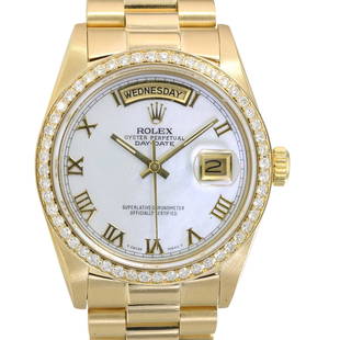 Pre-owned Rolex Day-Date 36mm Presidential Band: Pre-owned Rolex Day-Date 36mm Presidential Band DetailsBrand: RolexCondition: Pre-owned ExcellentModel: Day-Date SpecificationsCase Diameter: 36mmCase Material: 18K Yellow GoldGender: MensDial: