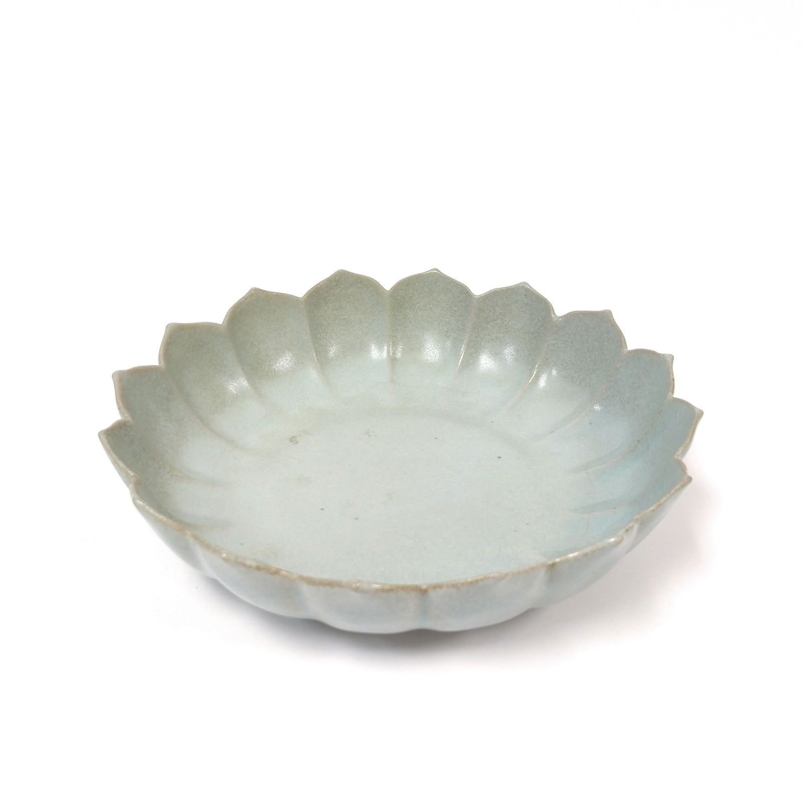 CHINESE FLORAL RIM PLATE: Measures: 1-7/8" H x 7-3/8" W Chinese antique pale celadon crackle glazed floral rim porcelain plate. . PROVENANCE: William John Odell, Fredericksburg, Virginia (1923 - 2019) Serving in the United Sta