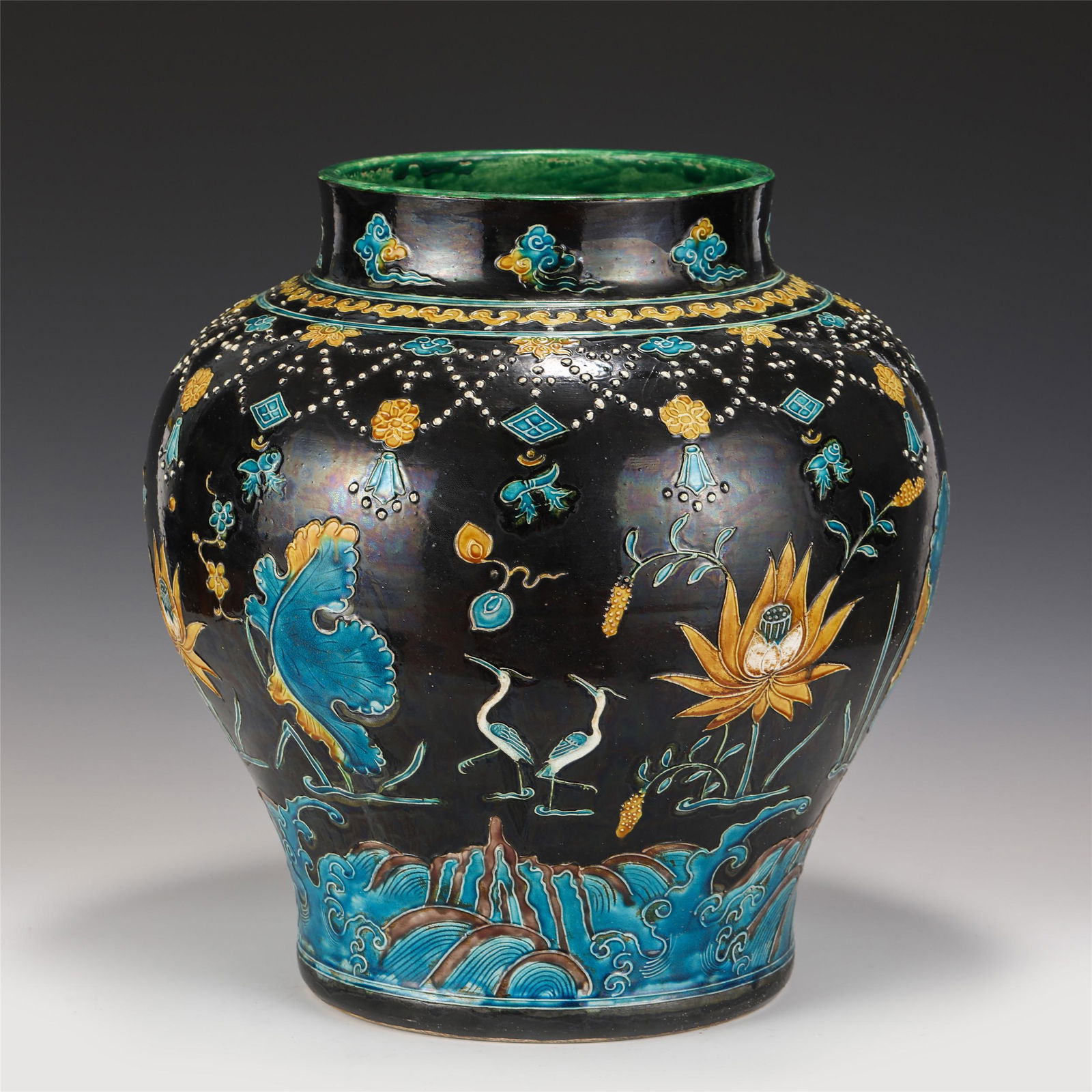 FAHUA-GLAZED FLOWERS BIRD MOTIF PORCELAIN (1 of 8)