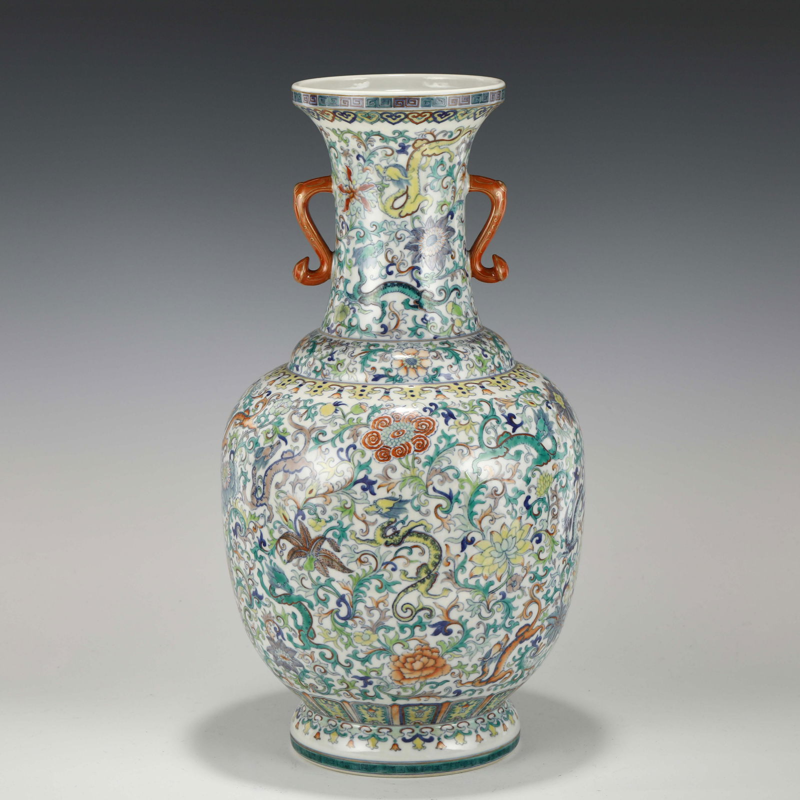 QIANLONG DOUCAI BOTTLE VASE (1 of 10)