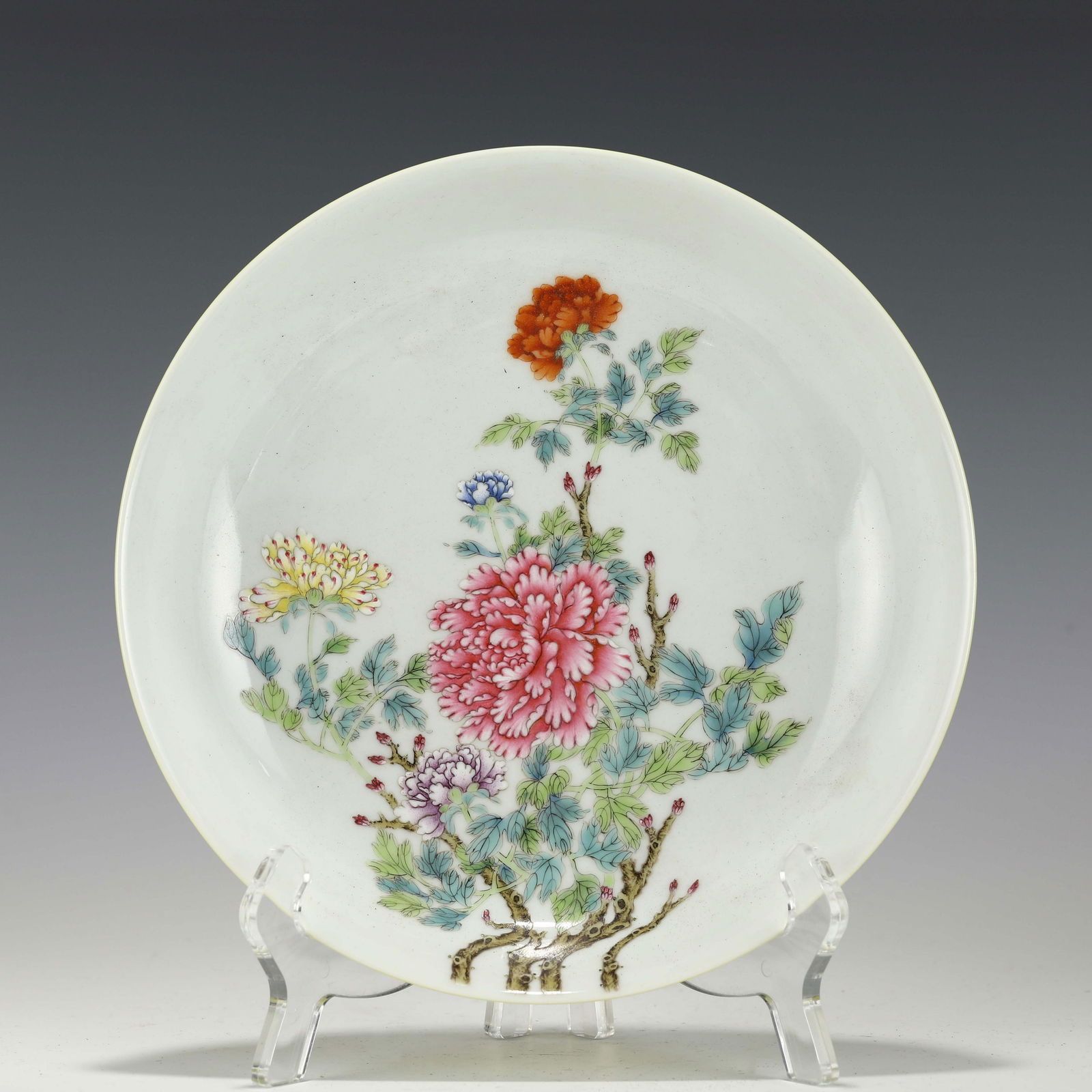 YONGZHENG FAMILLE ROSE YELLOW PLATE (1 of 10)