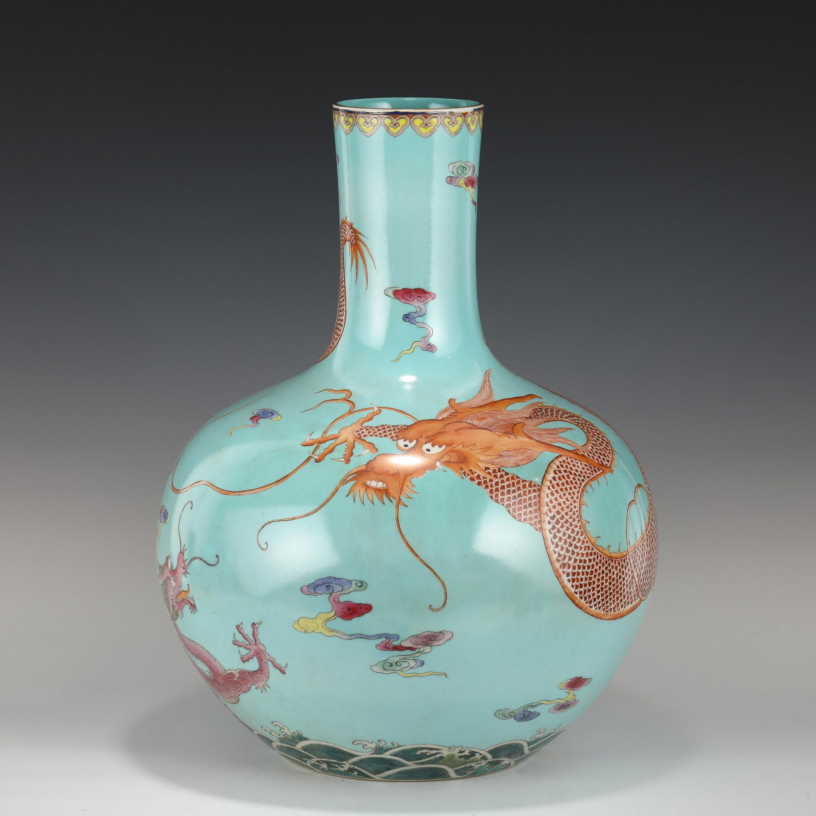QIANLONG DRAGON TURQUOISE CELESTIAL VASE (1 of 10)