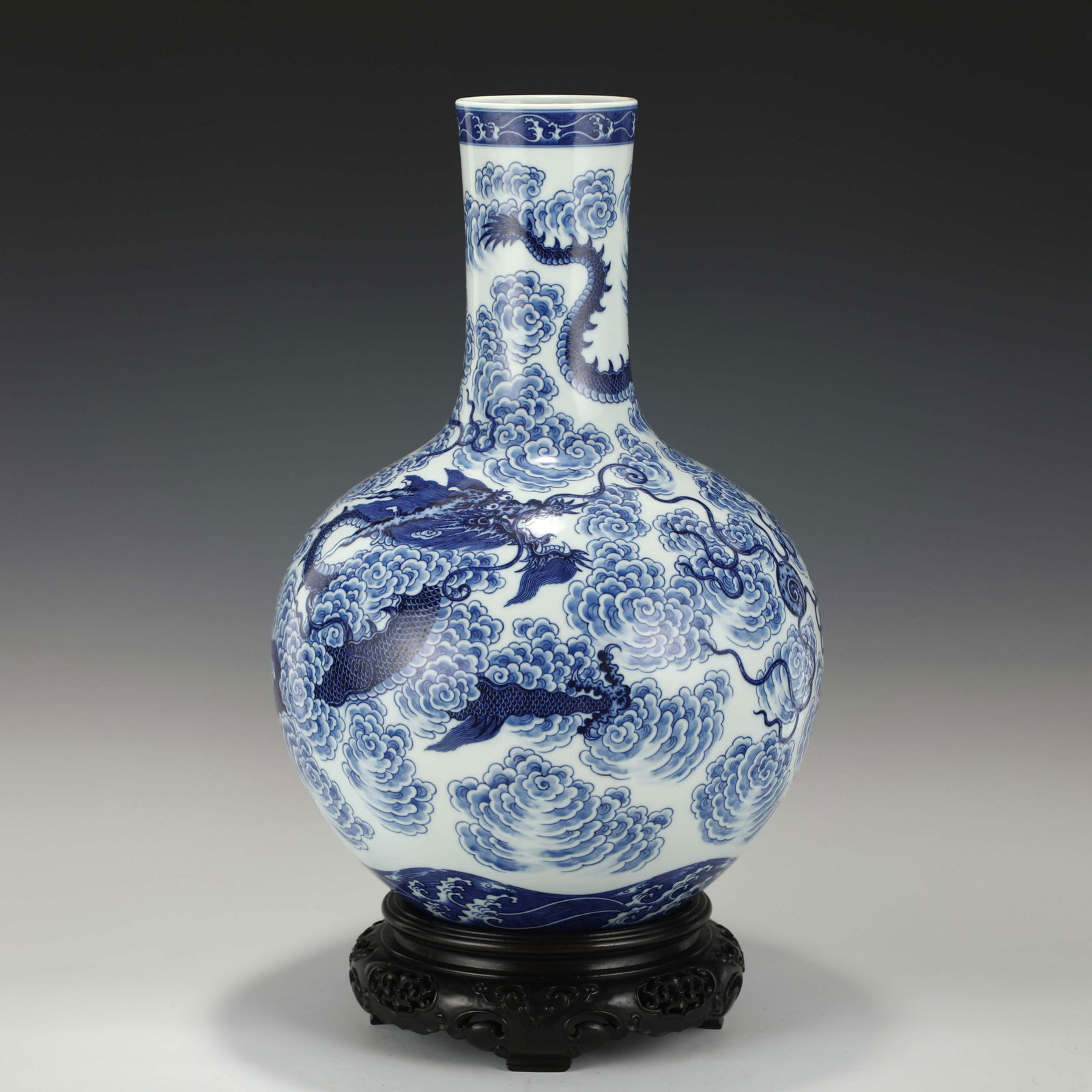 YONGZHENG BLUE & WHITE VASE ON STAND (1 of 10)